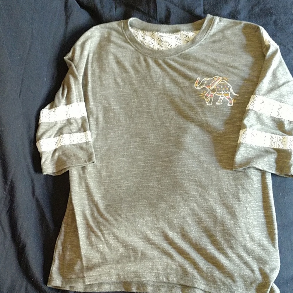 Short sleeve shirt